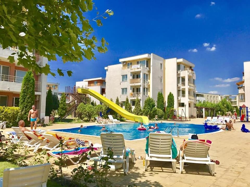 Holiday Fort Golf Club - Premium Apartments Sluneční pobřeží Exteriér fotografie