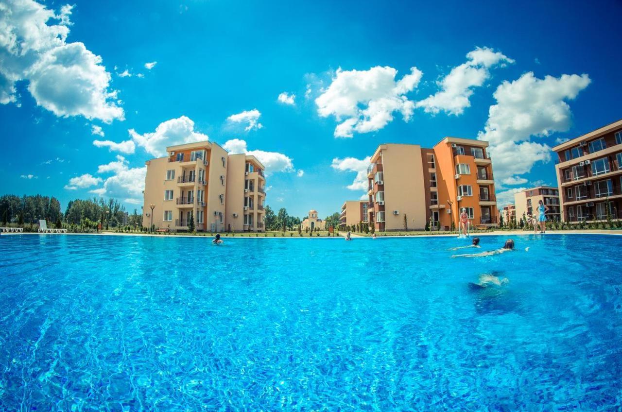 Holiday Fort Golf Club - Premium Apartments Sluneční pobřeží Exteriér fotografie
