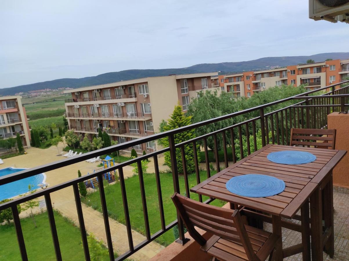 Holiday Fort Golf Club - Premium Apartments Sluneční pobřeží Exteriér fotografie