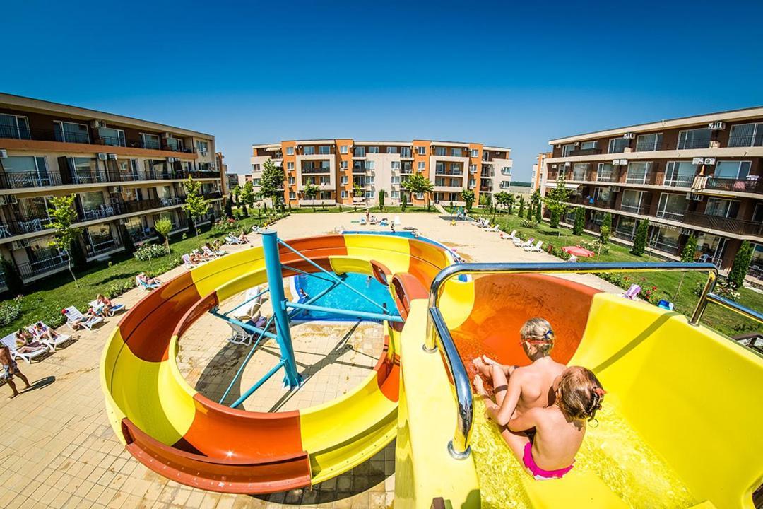 Holiday Fort Golf Club - Premium Apartments Sluneční pobřeží Exteriér fotografie